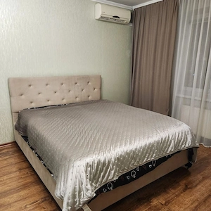 Inchiriere garsoniera zona Timpuri Noi cu centrala proprie