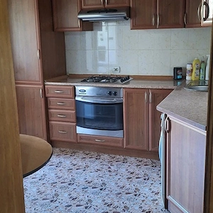 Inchiriere garsoniera zona Titan