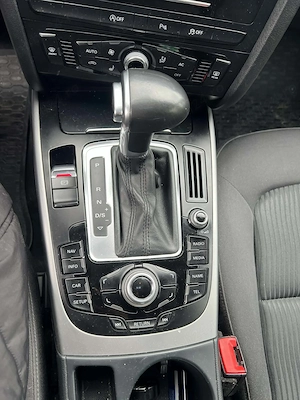 Audi A4 B8 de 2.0 .143 CP - imagine 2