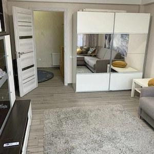 Inchiriere garsoniera zona Mall Vitan - imagine 2