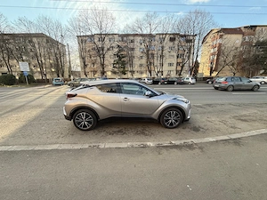 Vând Toyota C-HR Hybrid - imagine 2