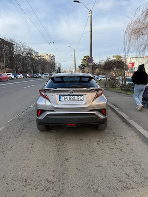 Vând Toyota C-HR Hybrid - imagine 4