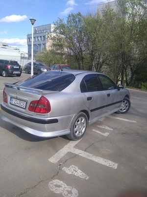 vând Mitsubishi carisma motor de 1 6 benzina acte valabile merge impecabil  - imagine 5