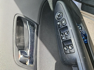 Hyundai I30 1.6 MPI 3750  NEGOCIABIL  - imagine 10