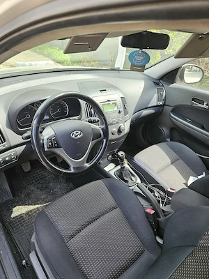 Hyundai I30 1.6 MPI 3750  NEGOCIABIL  - imagine 8