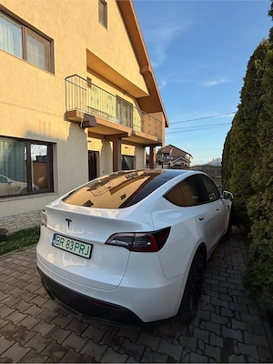 Vand Tesla Model Y 2023 - imagine 4