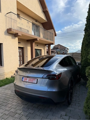 Vand Tesla Model Y Performance 12 2024 - imagine 9