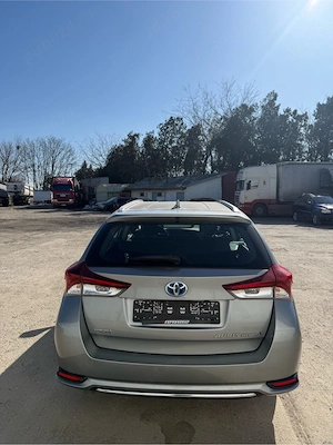 Toyota Auris  - imagine 3