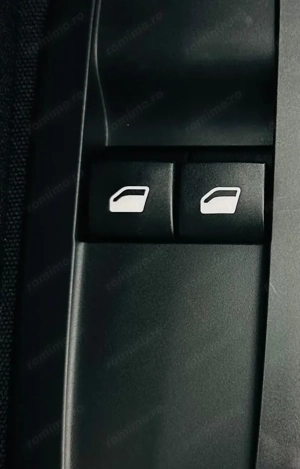 PEUGEOT 208 - imagine 11