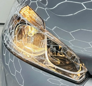 PEUGEOT 208 - imagine 10