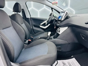 PEUGEOT 208 - imagine 17