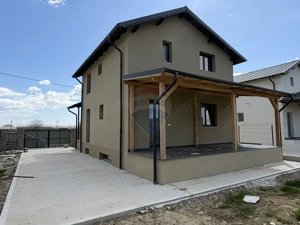 Casă / Vilă Golesti - imagine 3