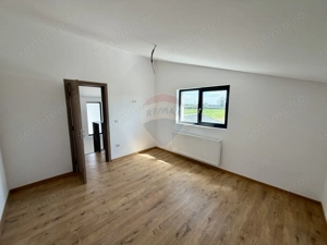 Casă / Vilă Golesti - imagine 13