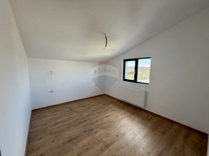 Casă / Vilă Golesti - imagine 16