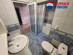 Apartament cu 4 camere de închiriat în zona Central - imagine 7