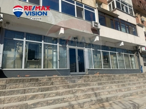 Spațiu comercial de 128.66mp de închiriat în zona Valea Rosie