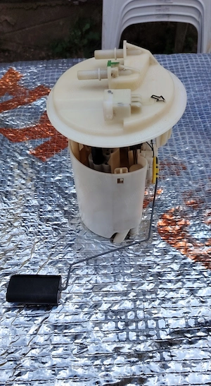 Pompa benzina Renault Clio din 2000 - imagine 5