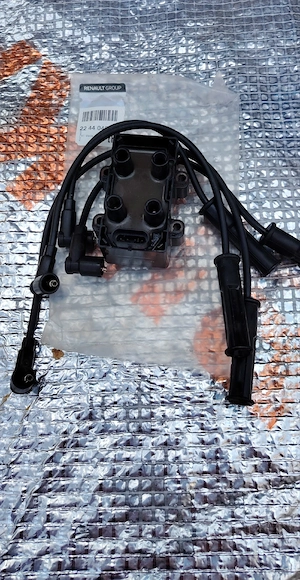 Bobina și fise bujii. Renault Clio  - imagine 5