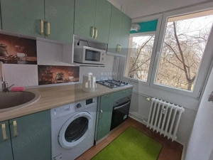 Garsoniera Etaj 3 - Metrou Aparatorii Patriei la 10 Minute