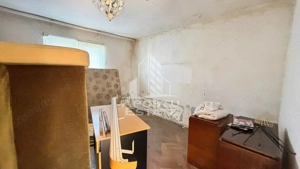 Casa 4 camere Ciarda Timisoara, 700 mp teren, necesita renovare - imagine 2
