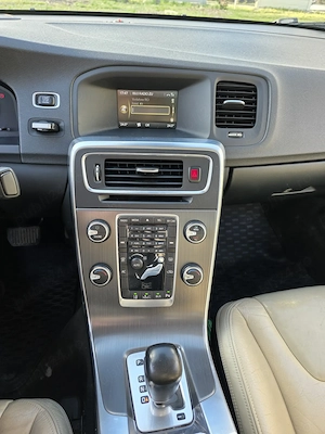 Vând Volvo S60 - imagine 9