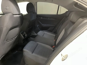 Skoda Octavia - imagine 11
