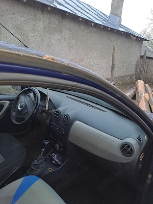 Vând sandero 16mpi din 2009 - imagine 2