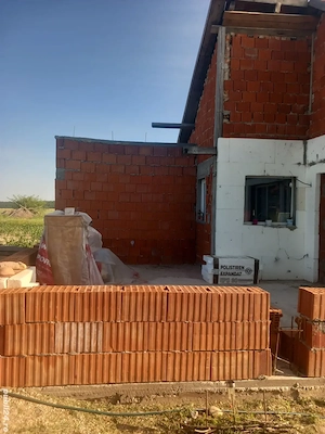 Schimb casa, sau vand.