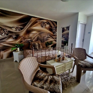 GARSONIERA Regim hotelier Craiova - imagine 4