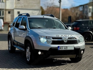 Dacia Duster 1.5 dCi Euro 5 Prestige - imagine 2