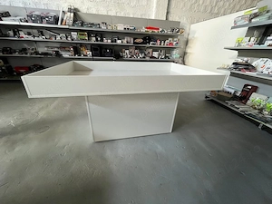 Vand mese tip insula 