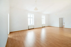 Apartament elegant în clădire cu arhitectură istorică  - imagine 5