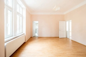 Apartament elegant în clădire cu arhitectură istorică  - imagine 8