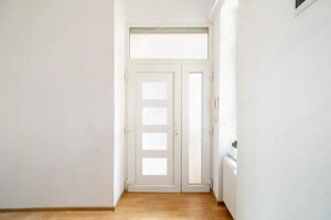 Apartament elegant în clădire cu arhitectură istorică  - imagine 12