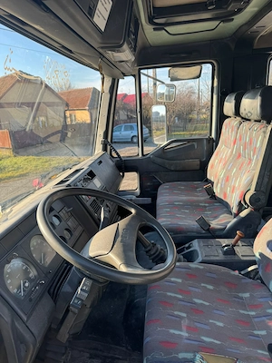 IVECO Eurocargo cu Lift - imagine 4