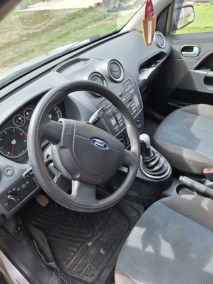 Ford Fiesta 2006 1,4DCI - imagine 3