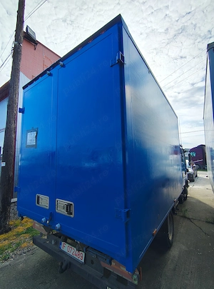 Isuzu Furgon cu 6 locuri - imagine 4