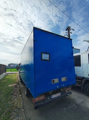 Isuzu Furgon cu 6 locuri - imagine 3