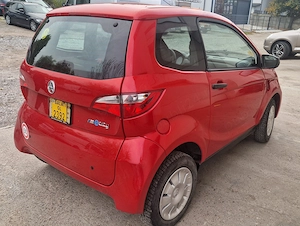 Aixam E-City Electric, 19.000 km reali, permis 16 ani - imagine 3