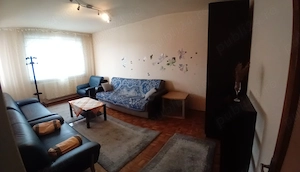 Proprietar, inchiriez apartament 3 camere decomandate Strand