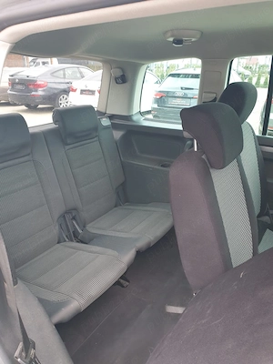 Volkswagen Touran 1.9 TDI   7 locuri - imagine 4