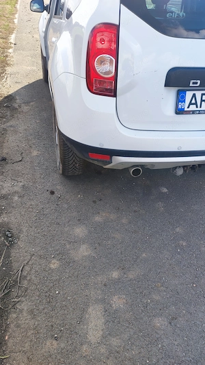 Dacia Duster 1.6 16v Benzinar - imagine 6
