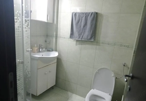  Inchiriez garsoniera in sector 4 - imagine 3