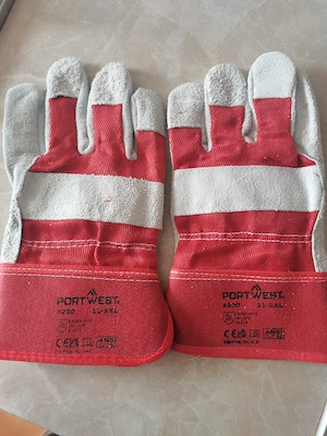 Vand manusi lacatuserie noi