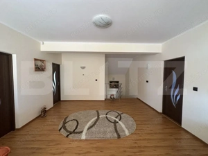 Casă spațioasă cu etaj, teren generos și livadă, Zona Paulesti - imagine 14