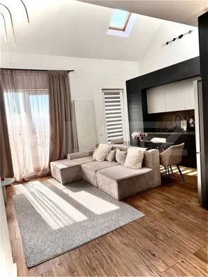 Penthouse pe 2 niveluri, 3 camere, 78 mp, terasa, zona Pod Ira