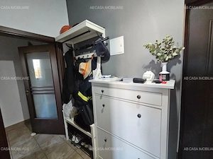 Apartament 2 camere, decomandat, etaj 2 din 2, cu pod, zona Aeroport, comision 0% - imagine 5