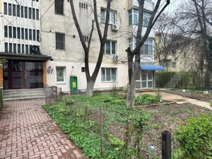 Apartament 2 camere de vânzare – Tudor Vladimirescu, bulevard principal - imagine 9