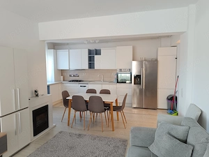 Proprietar Ap. 4 camere,un loc parcare subteran,2x balcoane