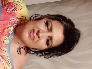 Buna sunt Monalissa și ofer masaj erotic la domiciliu, sunt serioasa și drăguță, ambalaje și jucăușă